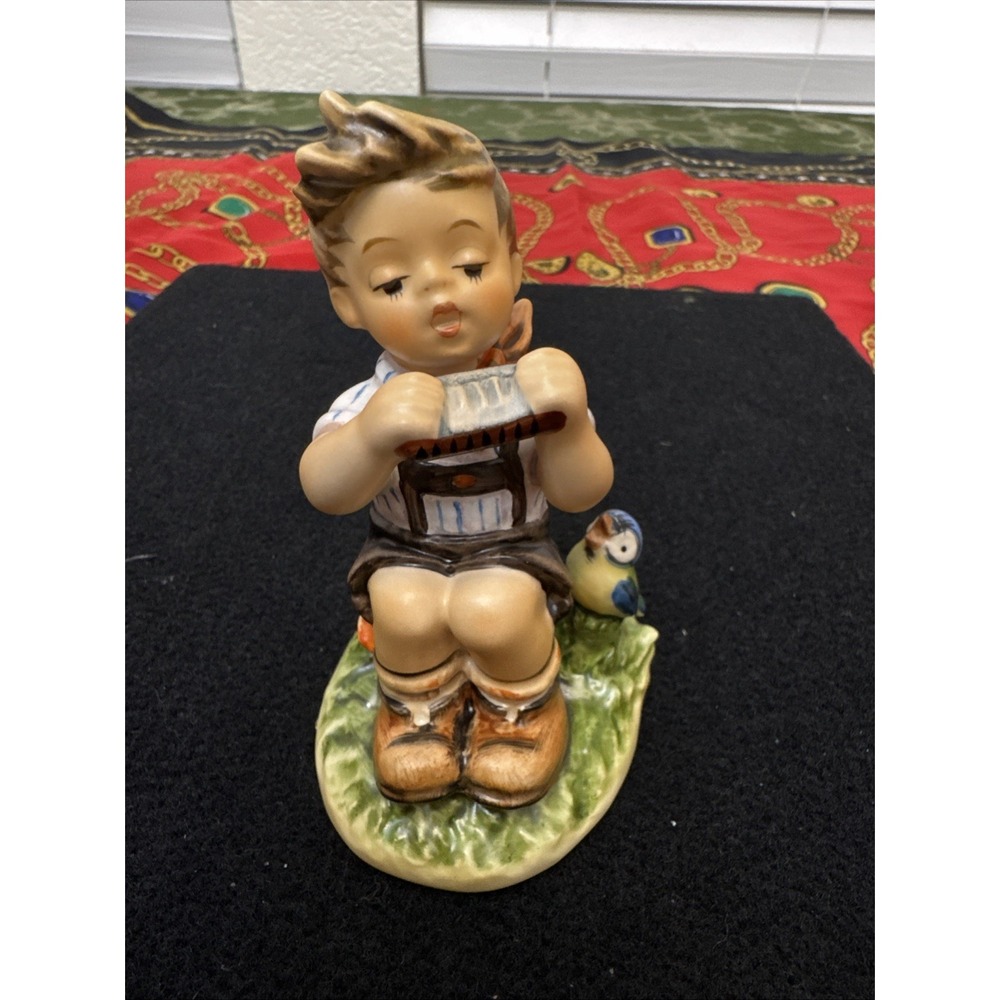 Hummel Figurine In D Major D Major Goebel Hummel Figurine 430
